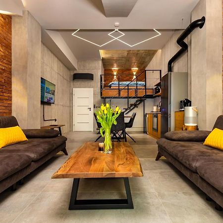 Industrial-Style 2Bd Loft With Parking Spot By Flat Mаnager Appartement Plovdiv Buitenkant foto