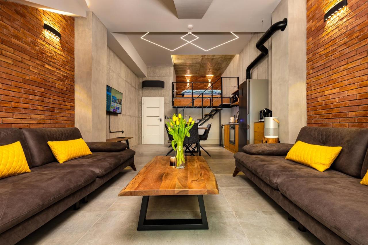 Industrial-Style 2Bd Loft With Parking Spot By Flat Mаnager Appartement Plovdiv Buitenkant foto